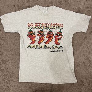 Vintage 90s “Red Hot Silly Peppers” T-Shirt 1993 New Mexico Chili Graphic Tee M